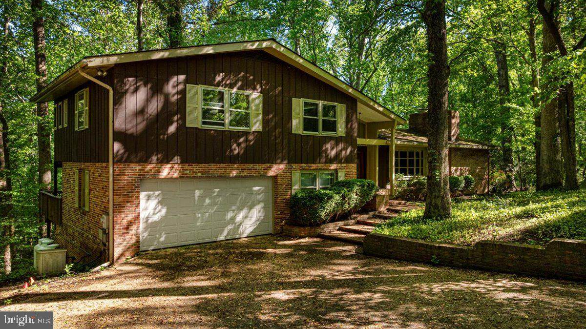 7818 Georgetown Pike - Photo 1