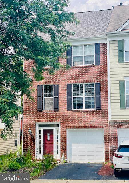 43068 Francis Square - Photo 1