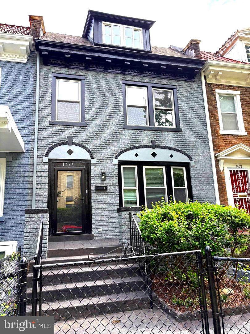 1436 Spring Road - Photo 1