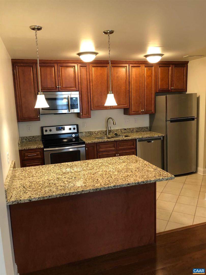 1750 Rosser Ave - Photo 1