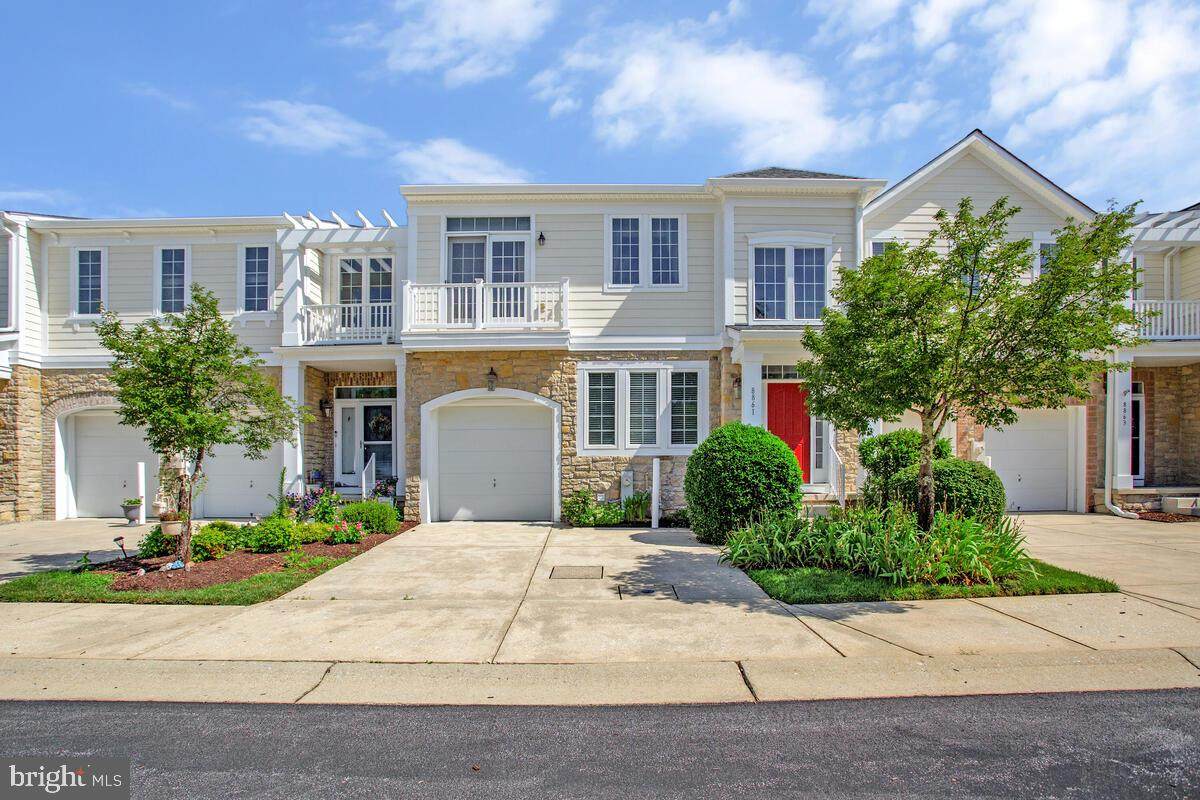 8861 Shining Oceans Way - Photo 1