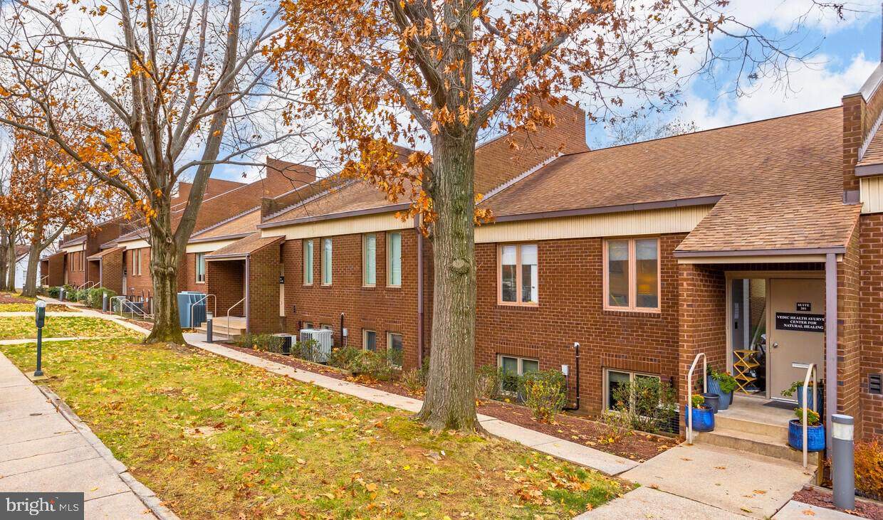 401 Jefferson Street - Photo 1