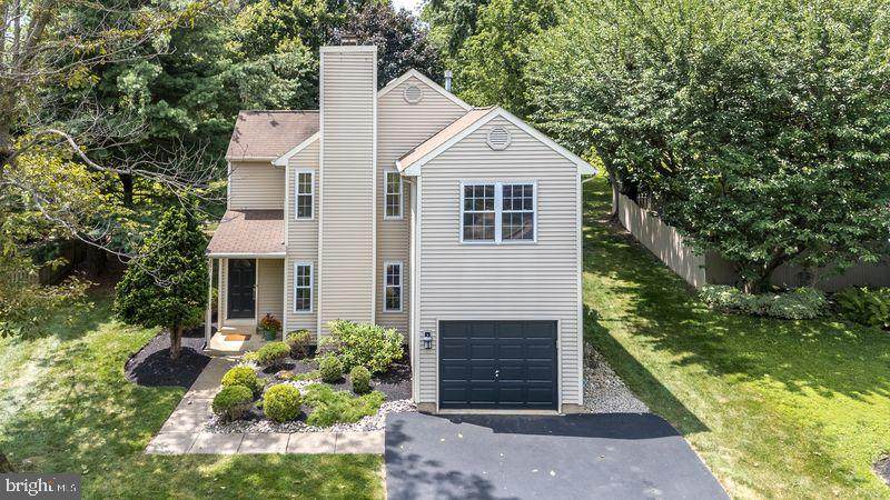 257 Stanford Place - Photo 1
