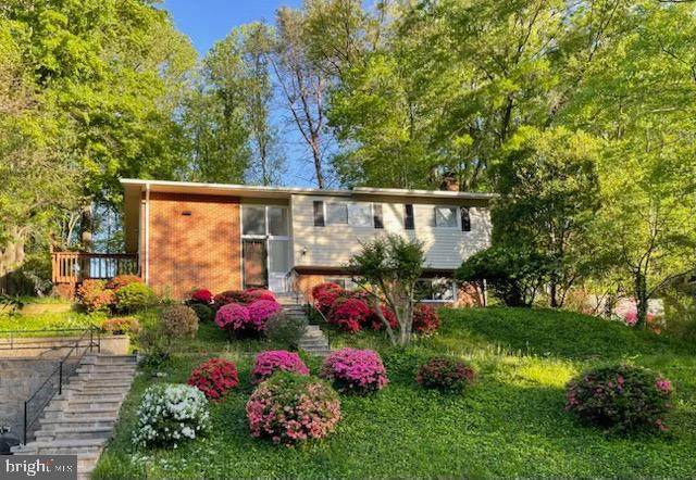 7826 Glenister Drive - Photo 1