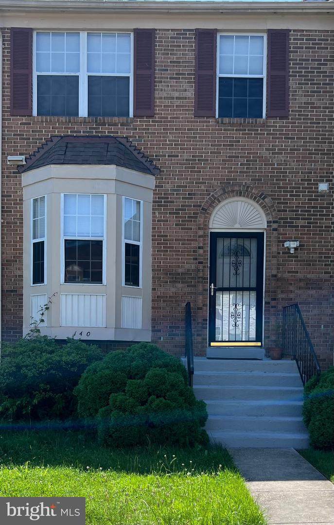 140 Joyceton Terrace - Photo 1