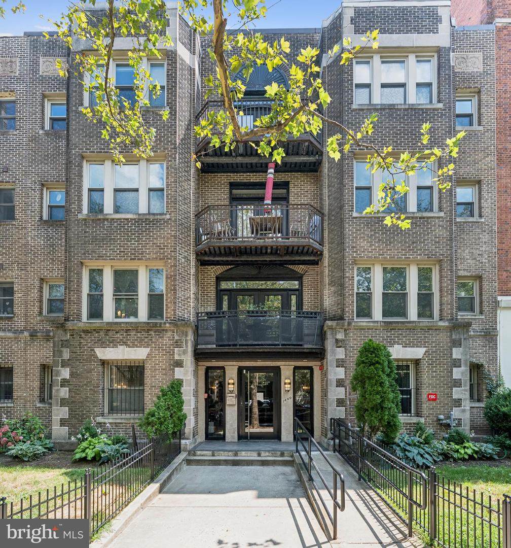 1440 Columbia Road - Photo 1