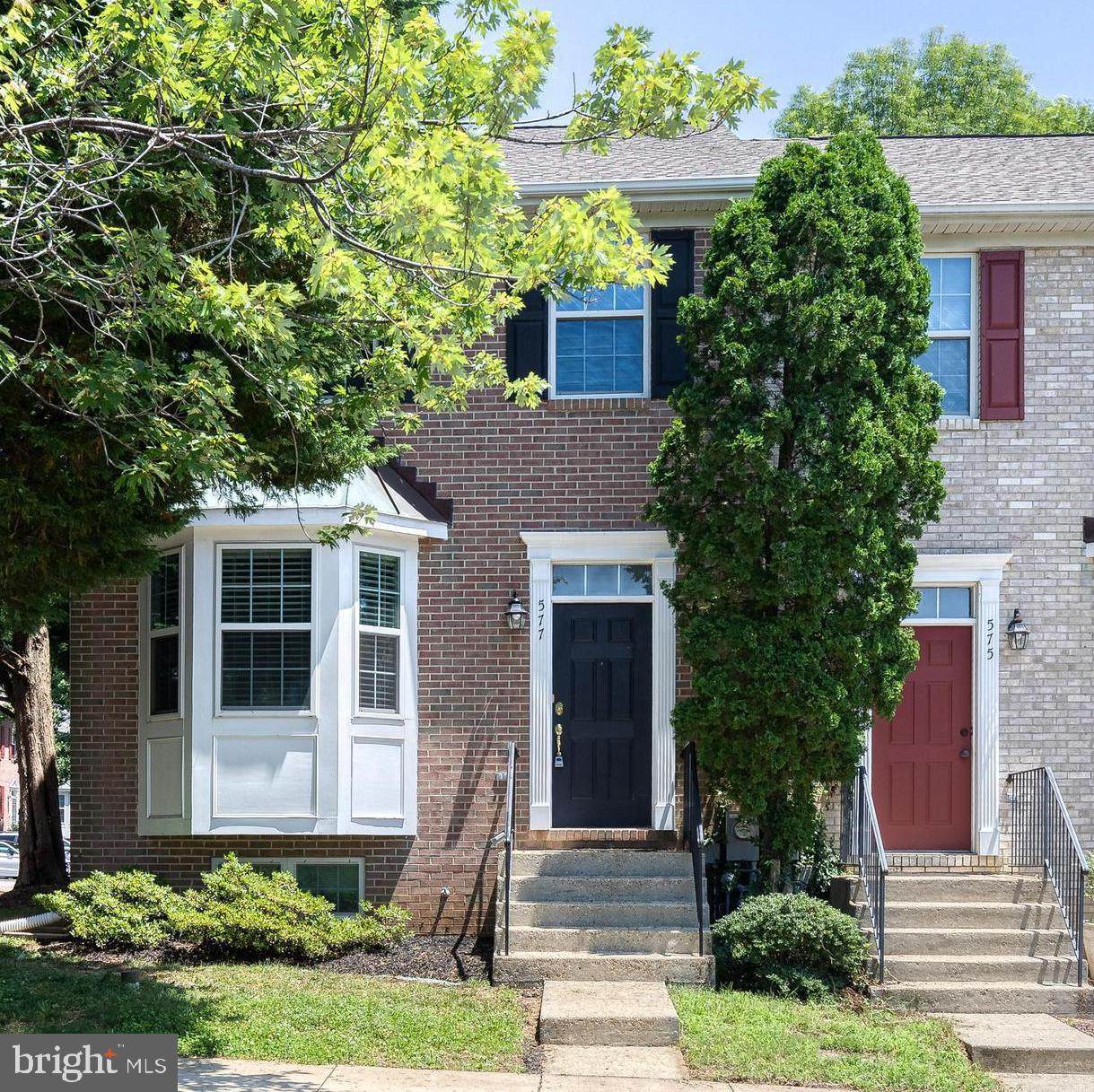 577 Francis Nicholson Way - Photo 1