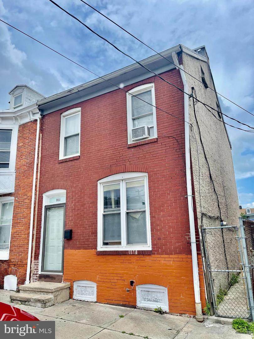 311 8TH Street - Photo 1
