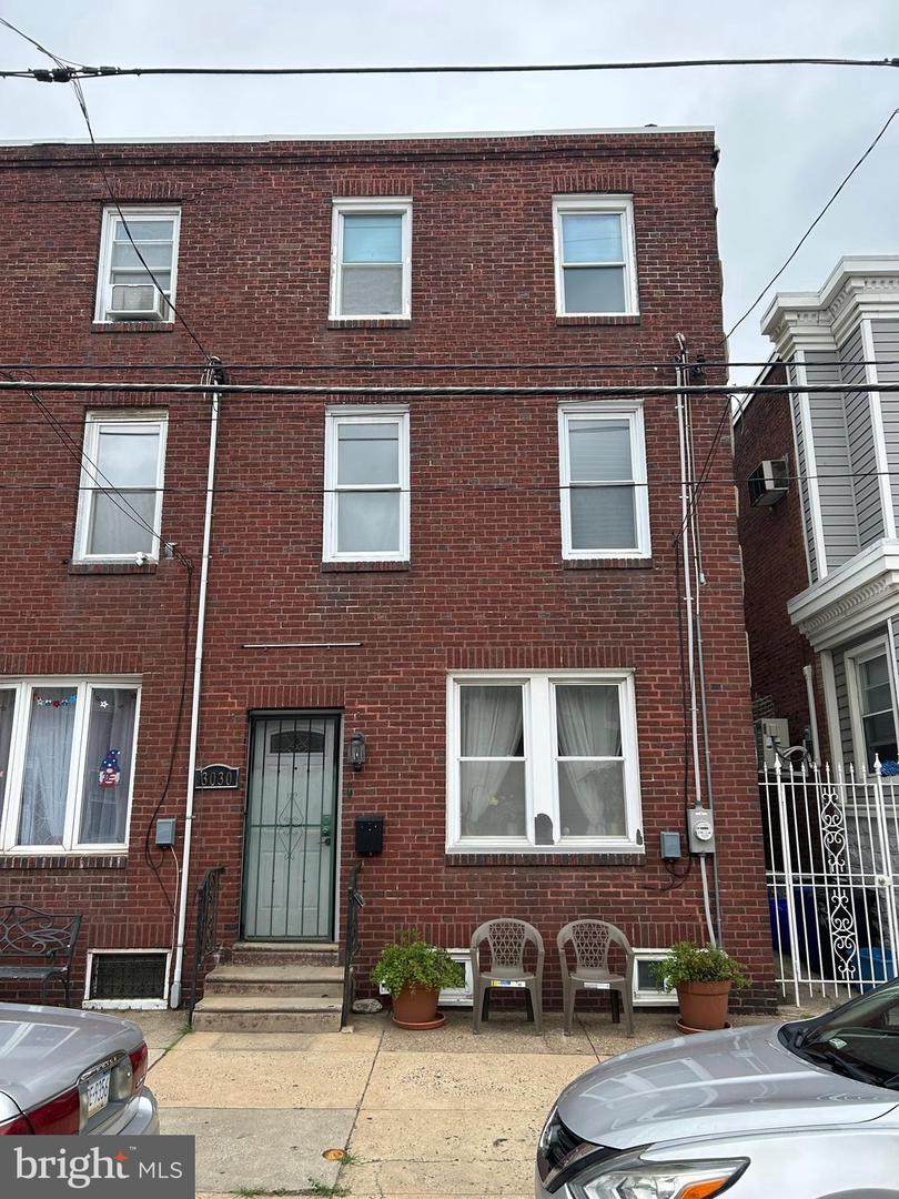 3030 Edgemont Street - Photo 1