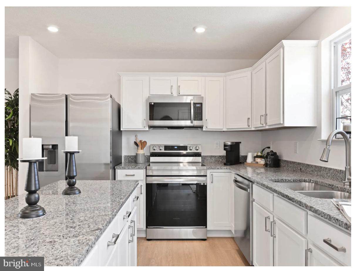 20127 Regent Circle - Photo 1