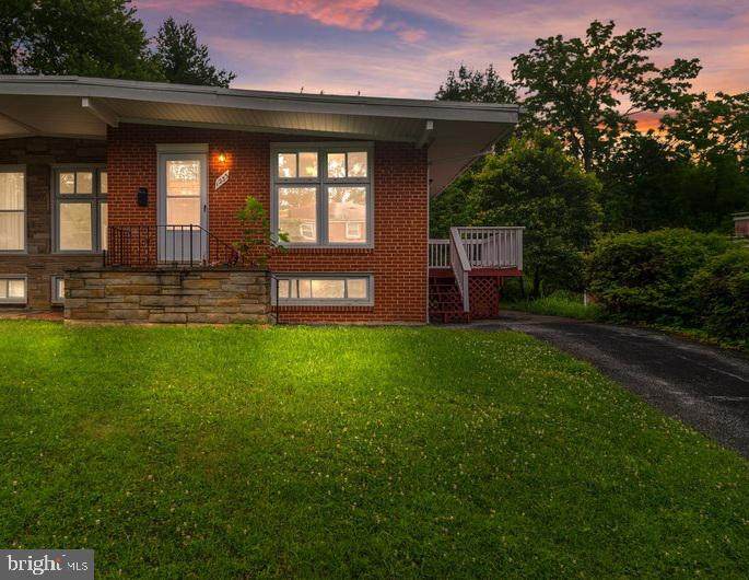 1233 Knightswood Road - Photo 1