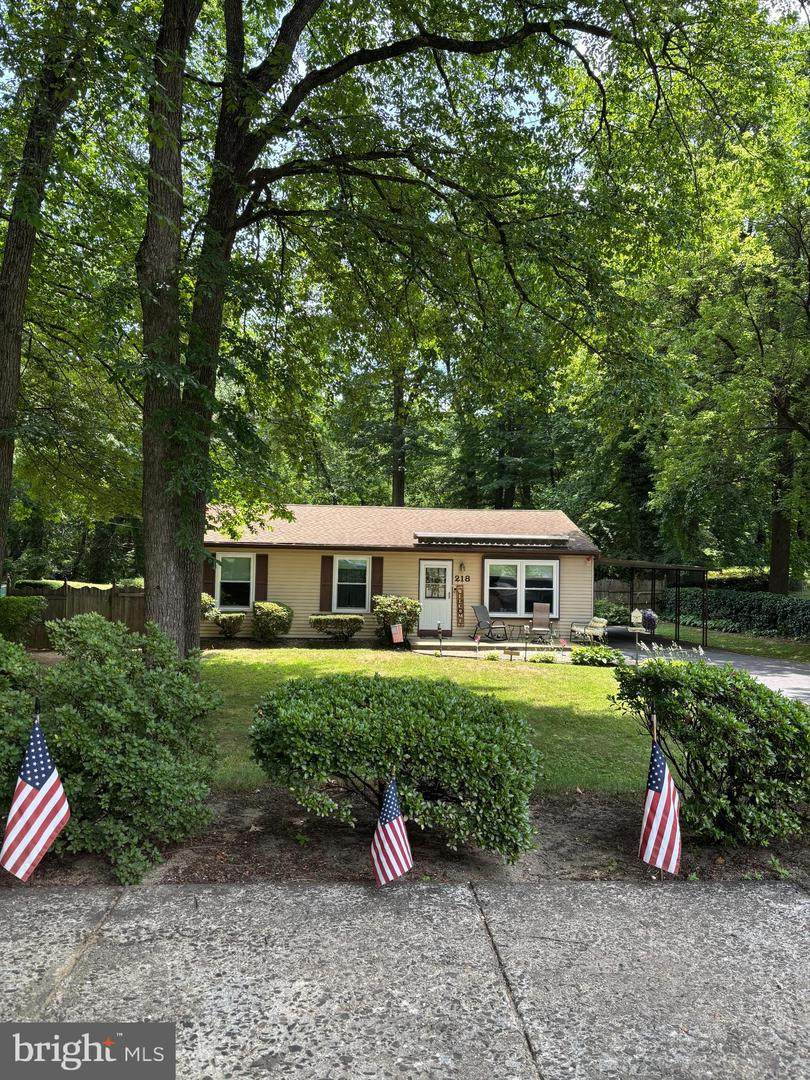218 E Germantown Ave - Photo 1