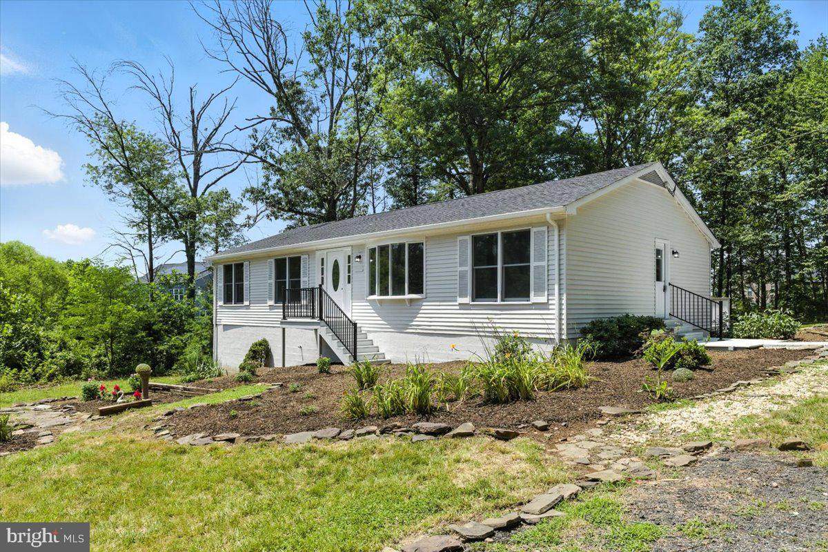 15466 Thoroughfare Road - Photo 1