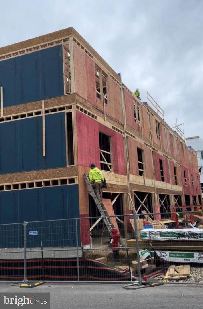 208 Sellew Road - Photo 1