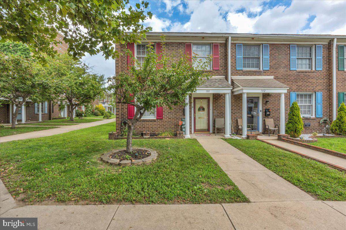101 Benson Court - Photo 1