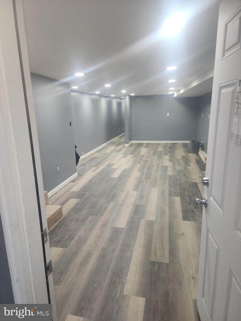 4713 Broad Street - Photo 1