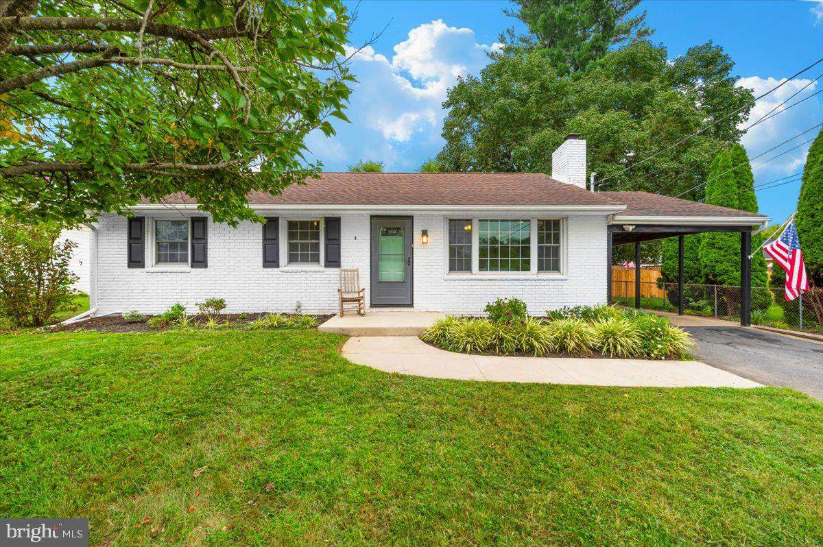 9709 Deanewood Lane - Photo 1