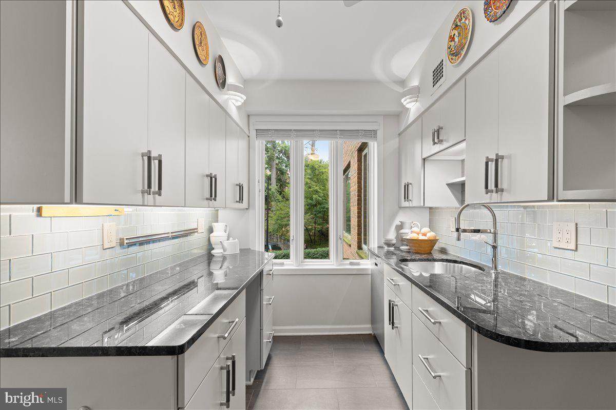 4301 Massachusetts Avenue - Photo 1