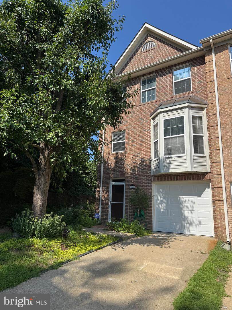 110 Lakeview Court - Photo 1