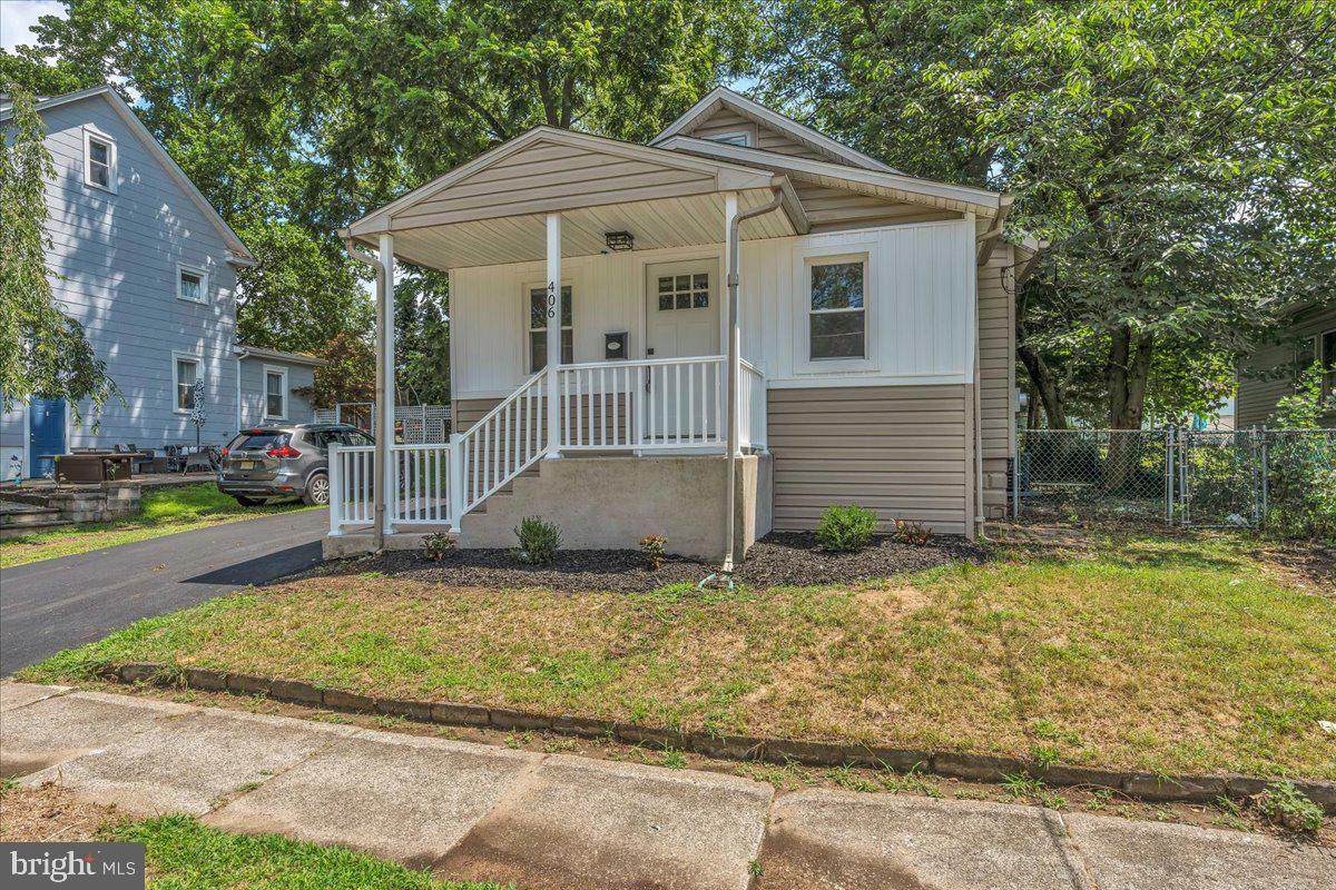 406 Austin Avenue - Photo 1