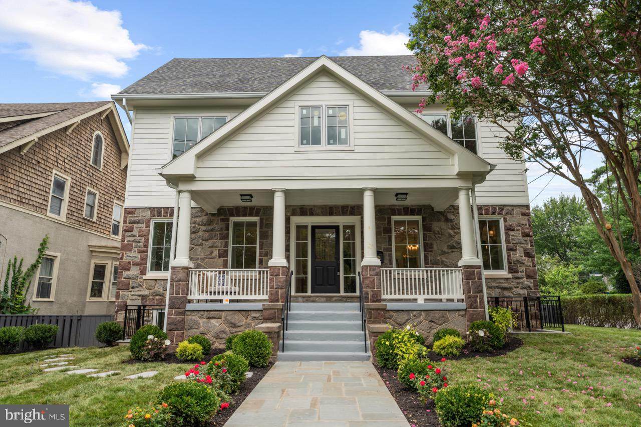 4101 Fessenden Street - Photo 1