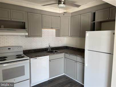 1026 Adams Avenue - Photo 1
