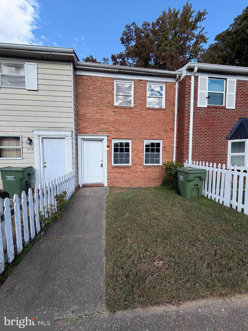 807 Bellows Avenue - Photo 1