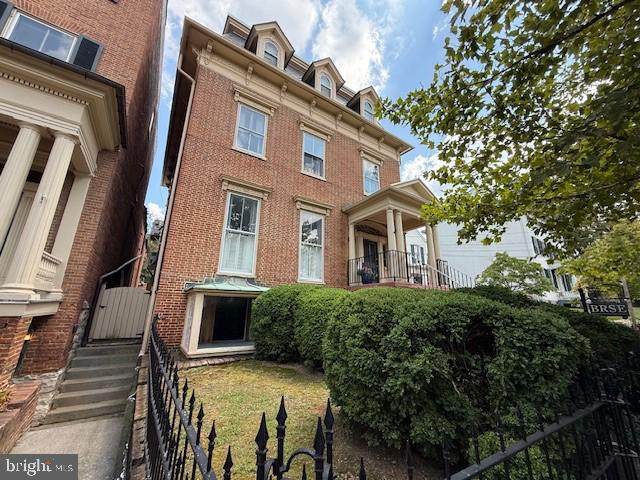 112 Cameron Street - Photo 1