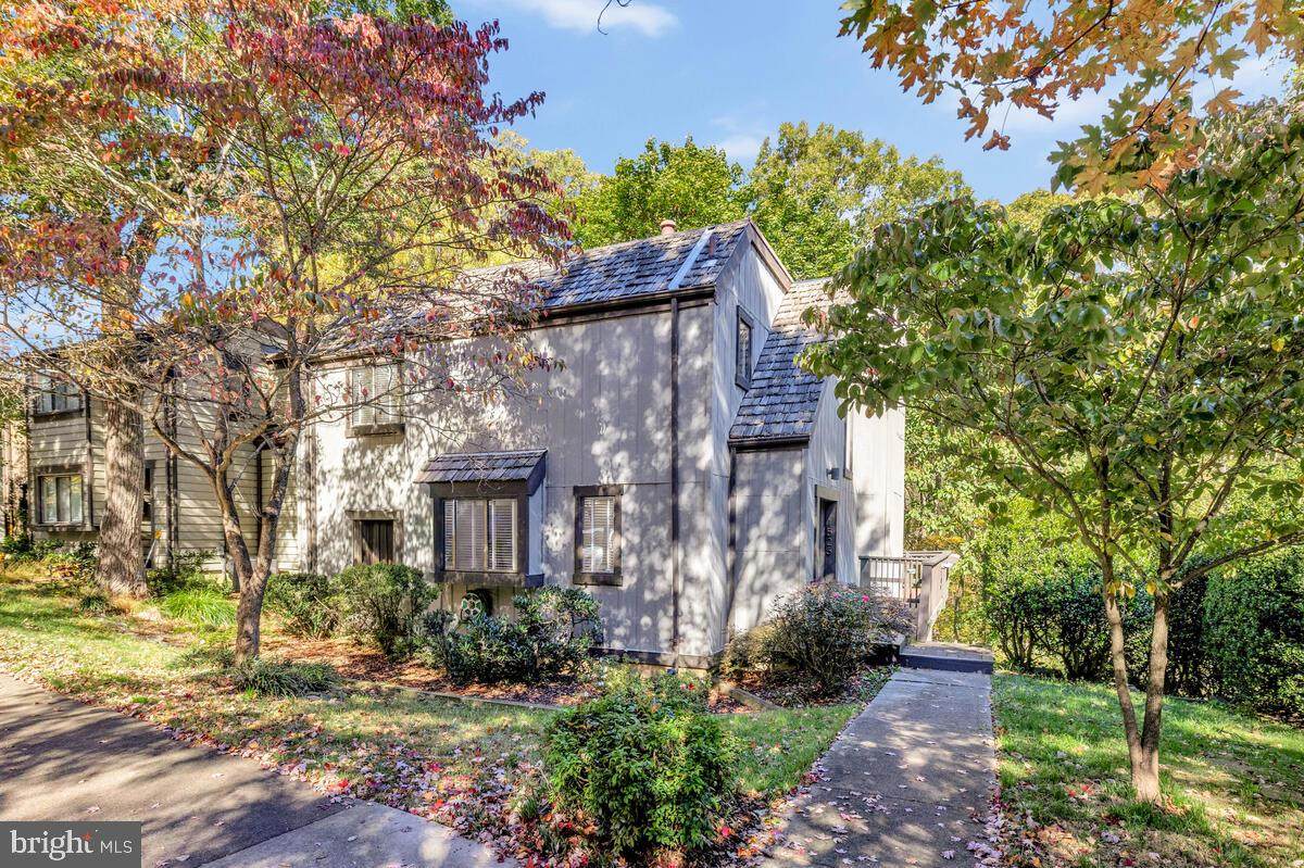 1526 Park Glen Court - Photo 1