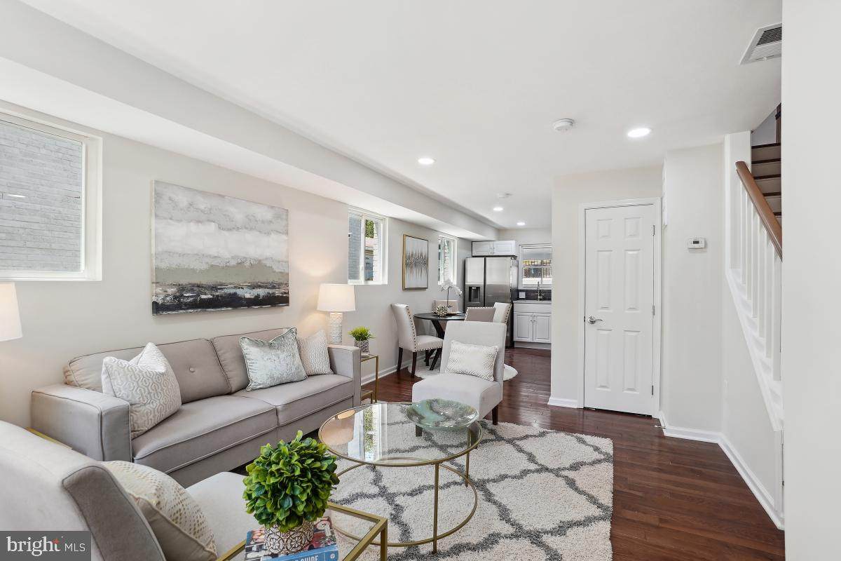 4224 Southern Avenue - Photo 1