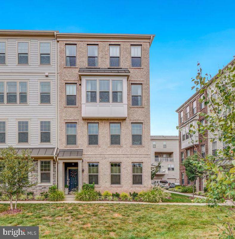 408-B Pullman Place - Photo 1