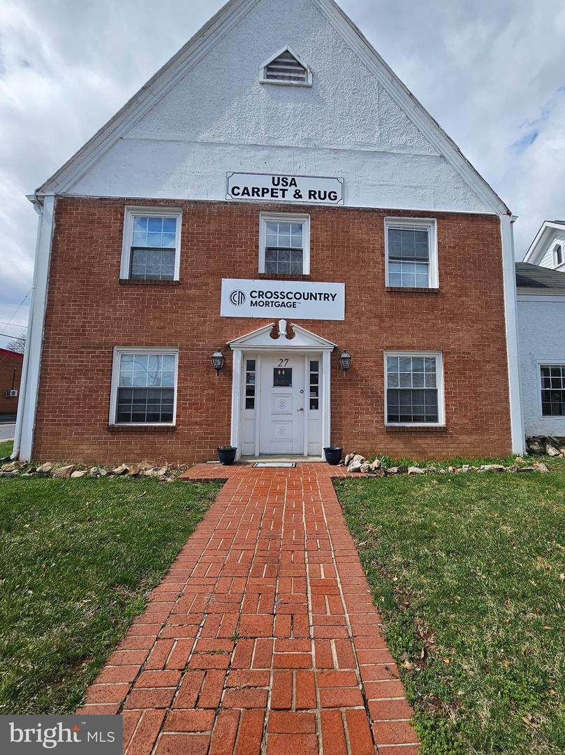 27 Royal Avenue - Photo 1
