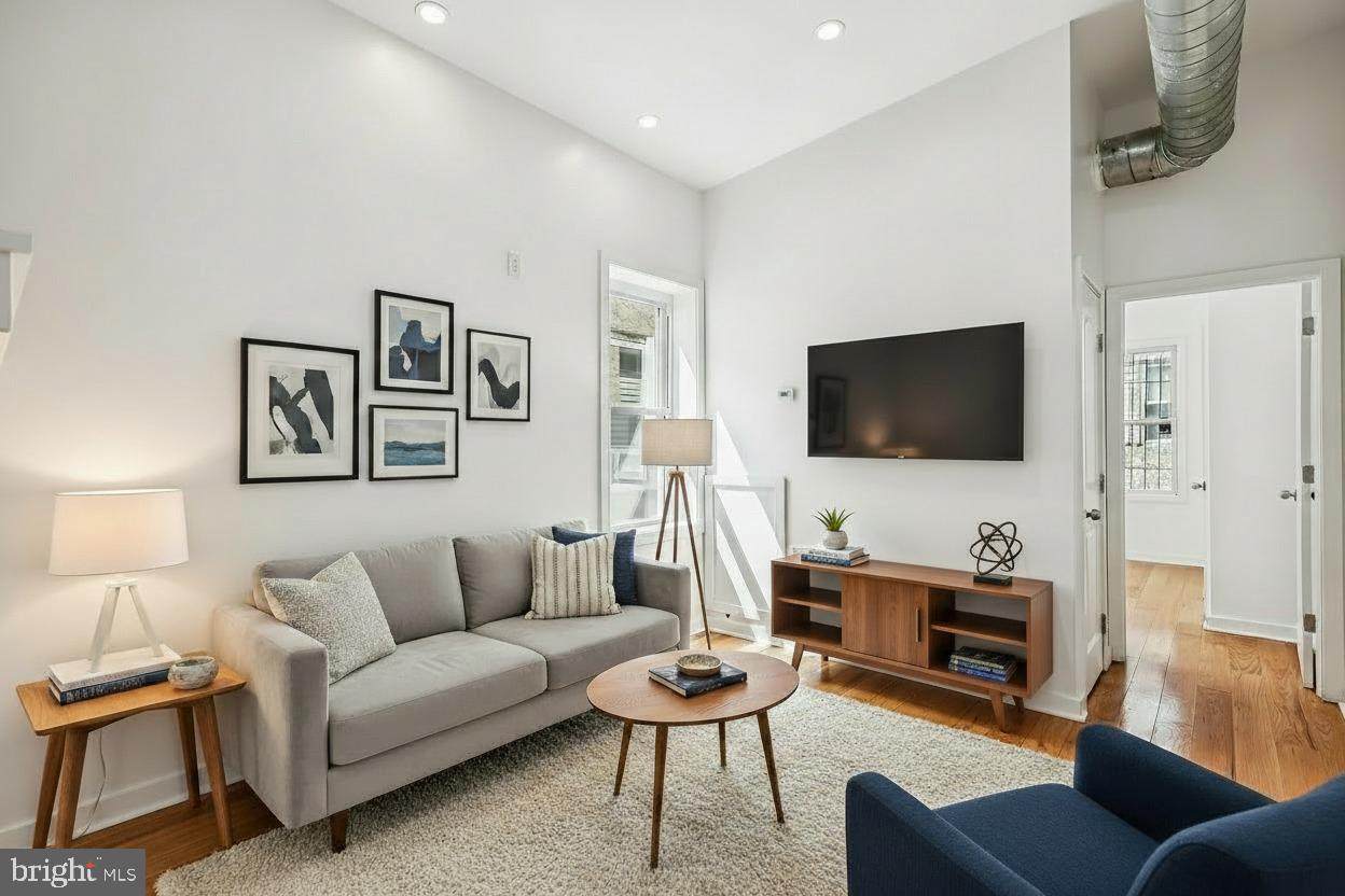 2244 Woodstock Street - Photo 1