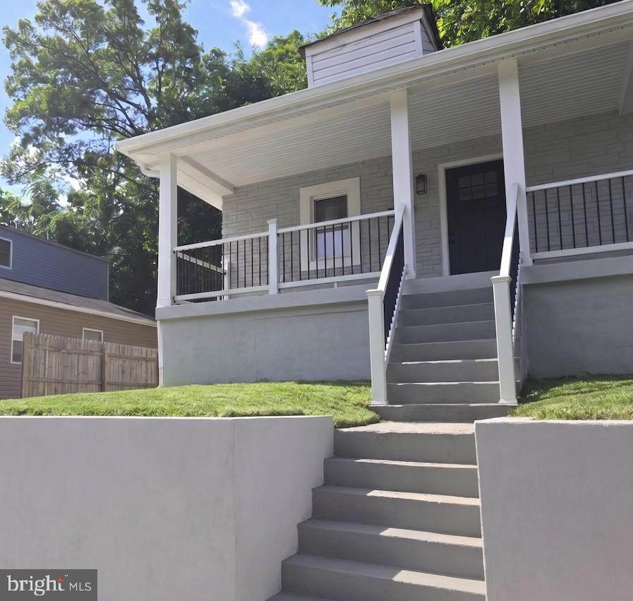 5017 Ayers Place - Photo 1