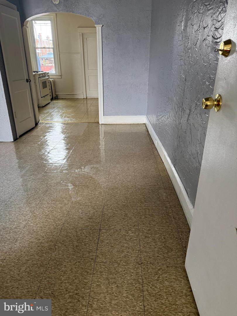 https://bt-photos.global.ssl.fastly.net/brightmls/orig_boomver_2_804138749688-2.jpg