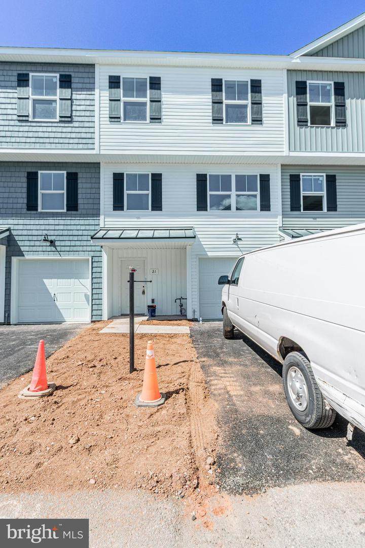 20 Landing Place - Photo 1