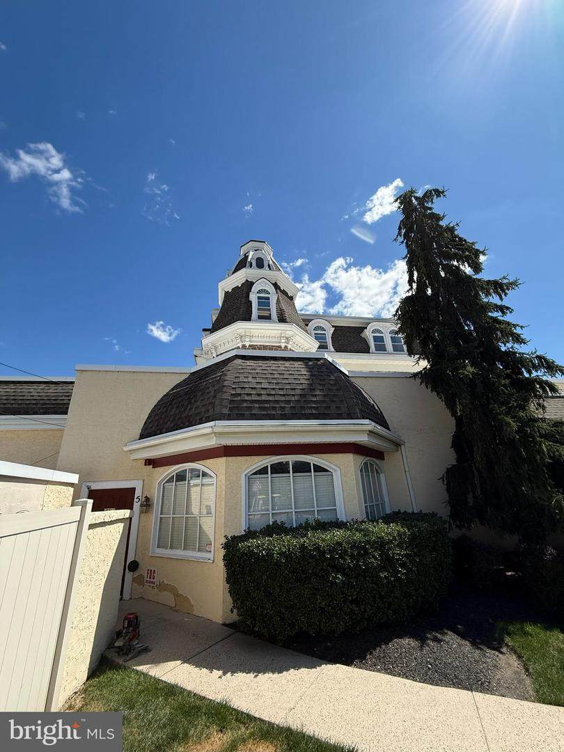 122 York Road - Photo 1