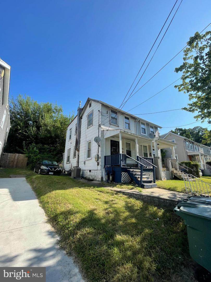 4620 Hayes Street - Photo 1