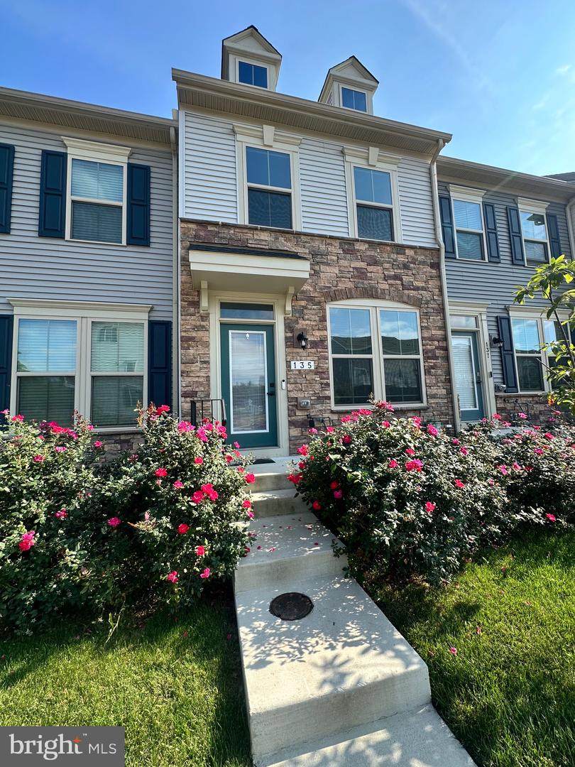 135 John Daniel Way - Photo 1