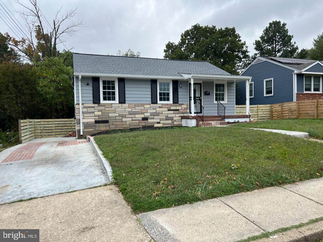 6019 Jamestown Road - Photo 1