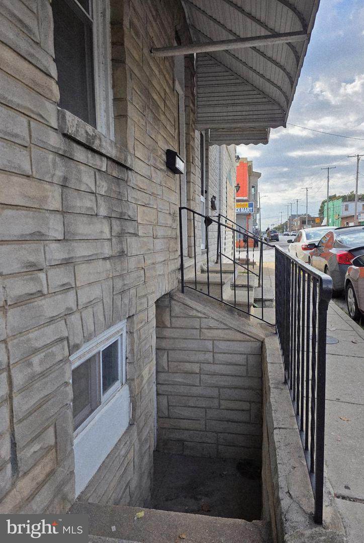 4525 Pennington Avenue - Photo 1