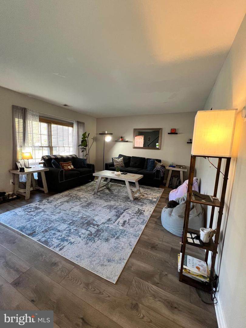 8 Barry Drive - Photo 1