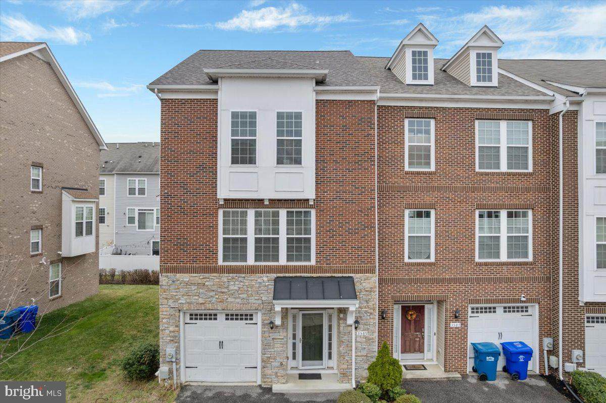 3589 Fossilstone Place - Photo 1