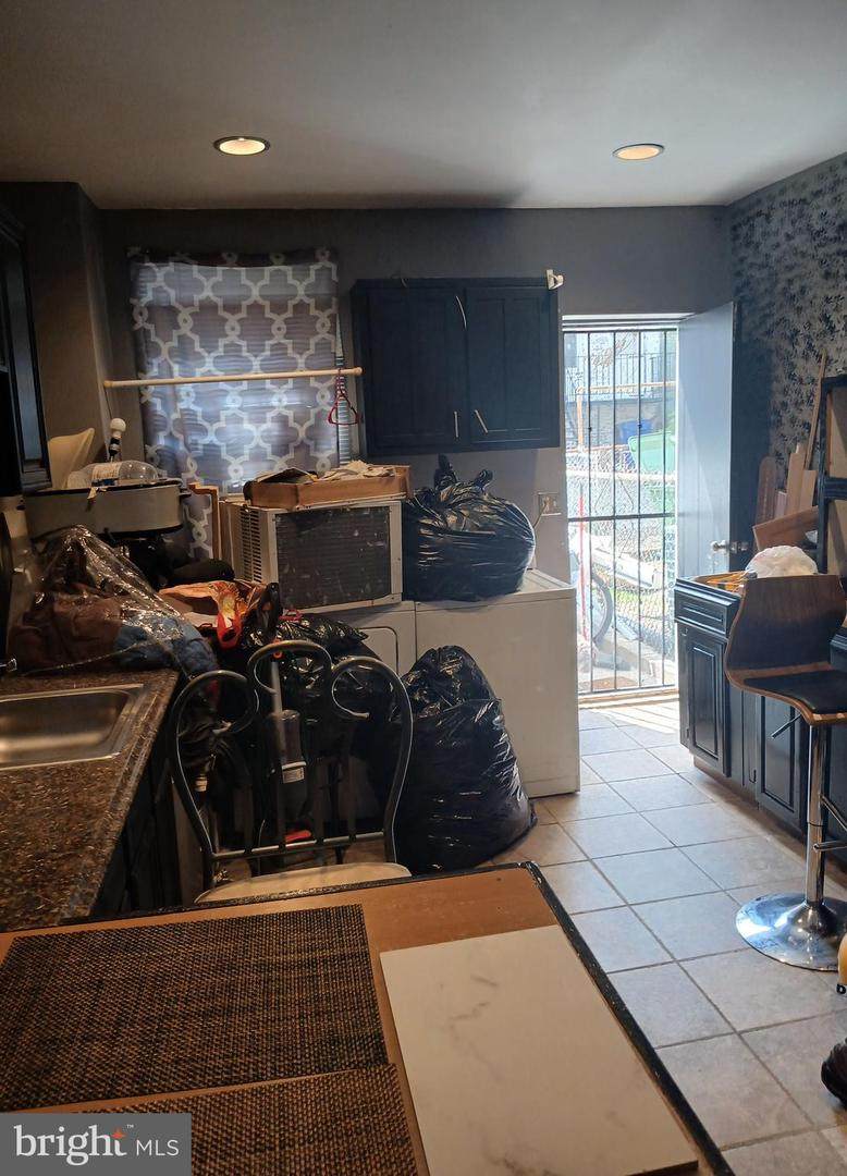 1812 Chapel Street - Photo 1