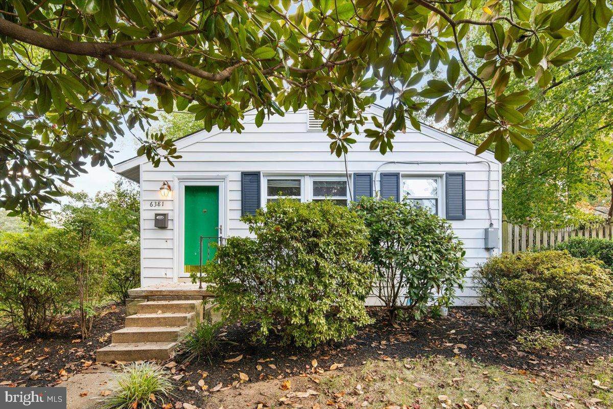 6381 Lakewood Drive - Photo 1