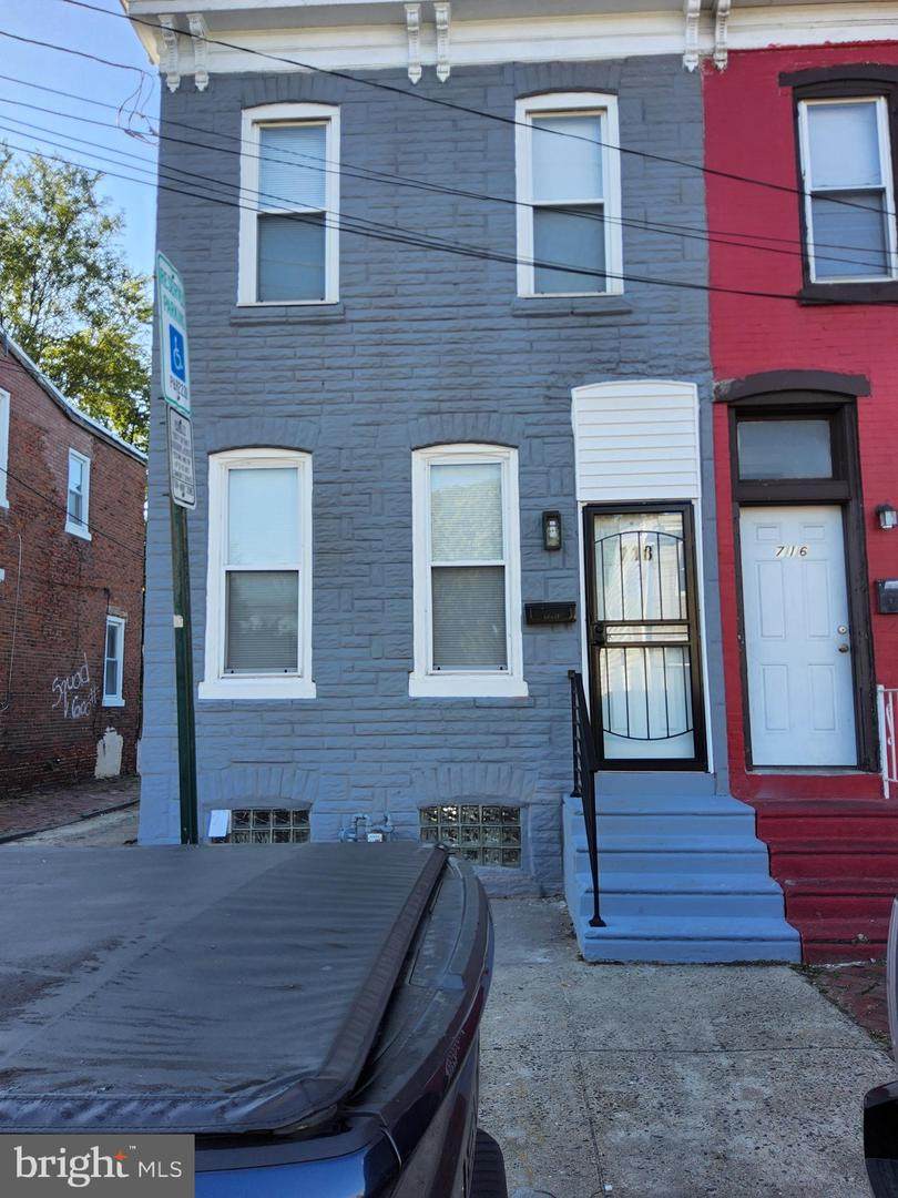 718 Spruce Street - Photo 1