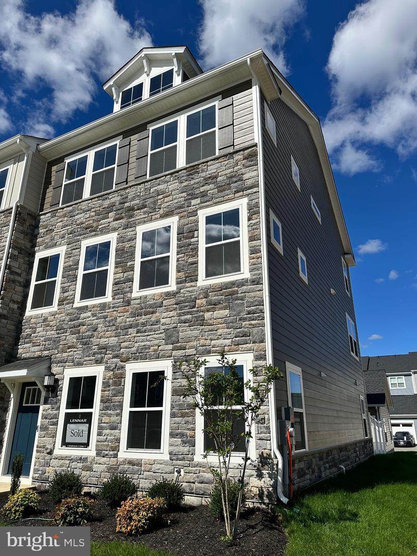 10699 Millport St - Photo 1