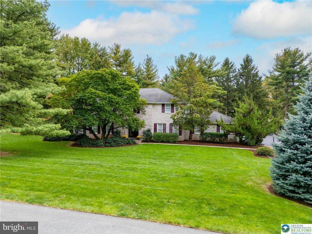 1830 Sherwood Road - Photo 1