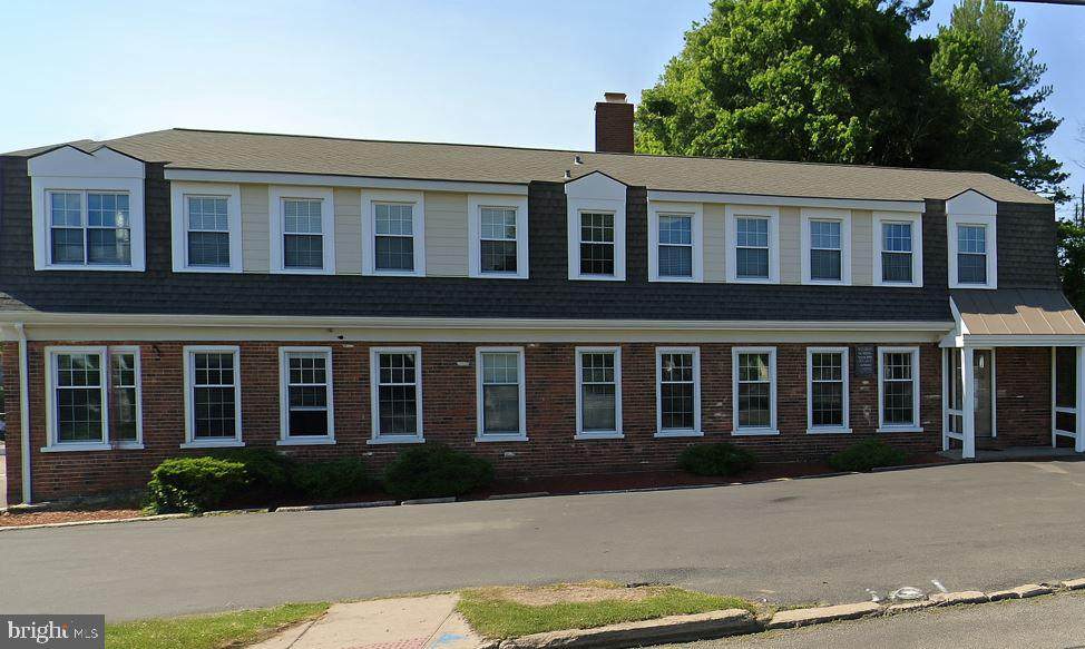 136 Lancaster Avenue - Photo 1