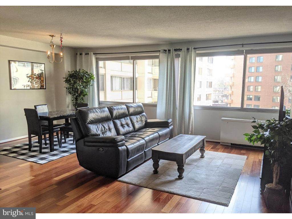 4515 Willard Avenue - Photo 1